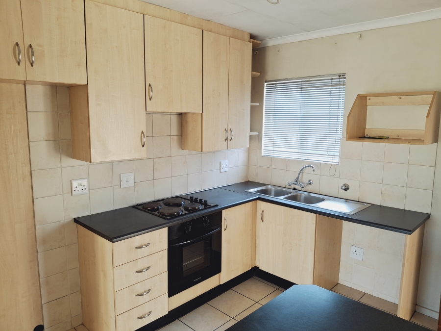 2 Bedroom Property for Sale in Queenswood Gauteng