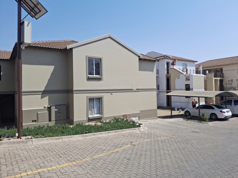 2 Bedroom Property for Sale in Queenswood Gauteng