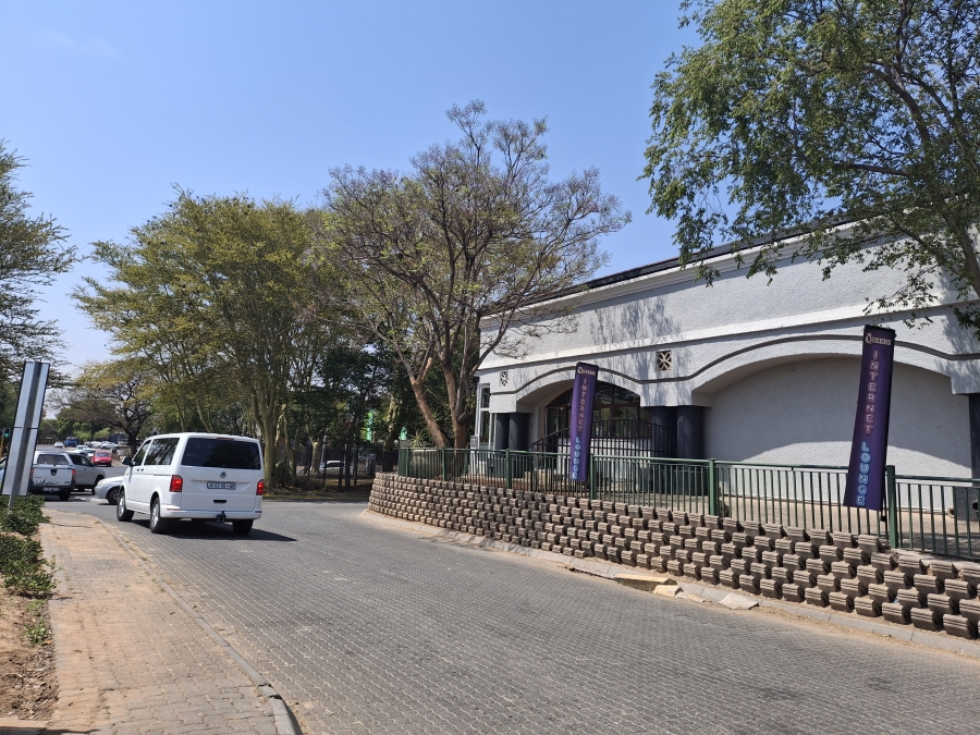 2 Bedroom Property for Sale in Queenswood Gauteng