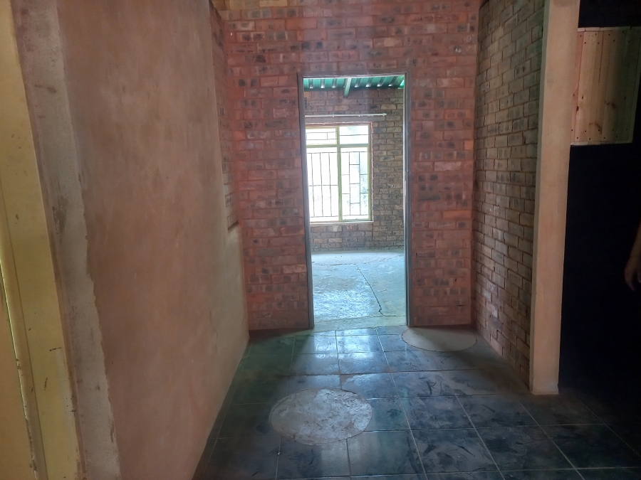 Commercial Property for Sale in Magaliesmoot Gauteng