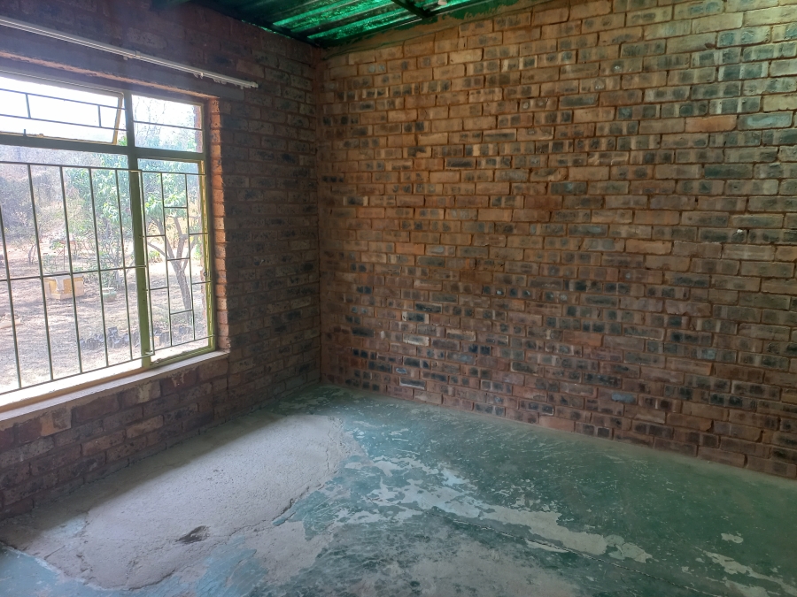 Commercial Property for Sale in Magaliesmoot Gauteng