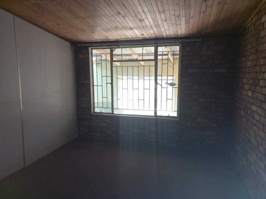 Commercial Property for Sale in Magaliesmoot Gauteng