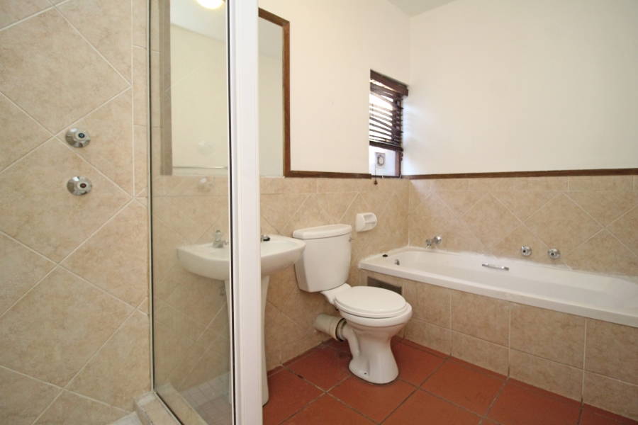 1 Bedroom Property for Sale in Sunninghill Gauteng