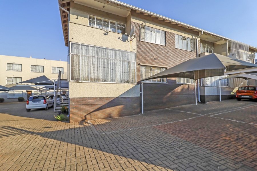 To Let 2 Bedroom Property for Rent in Risidale Gauteng