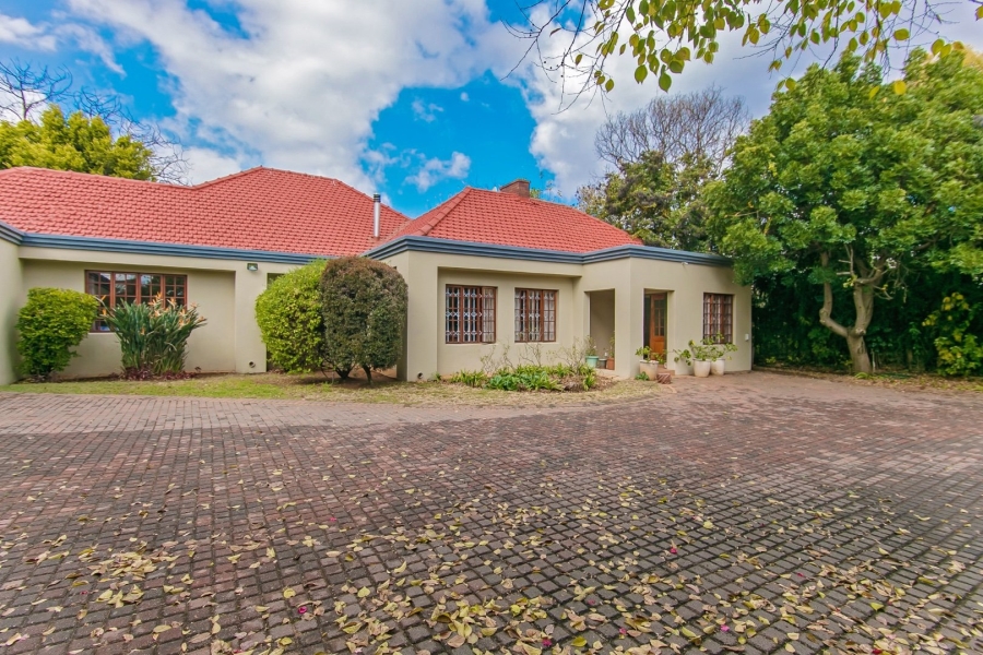 3 Bedroom Property for Sale in Linden Gauteng