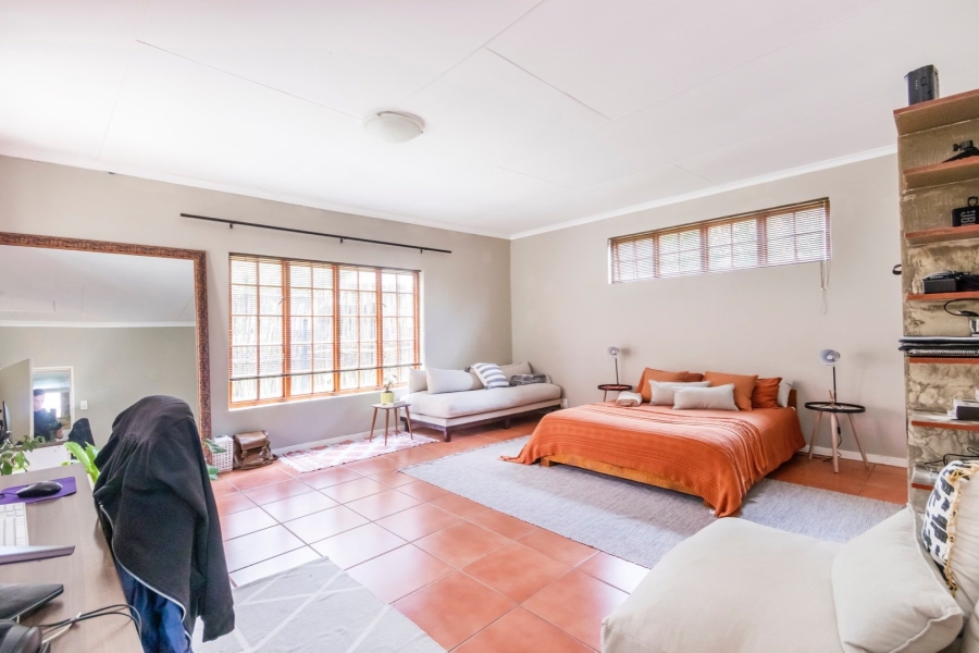 3 Bedroom Property for Sale in Linden Gauteng