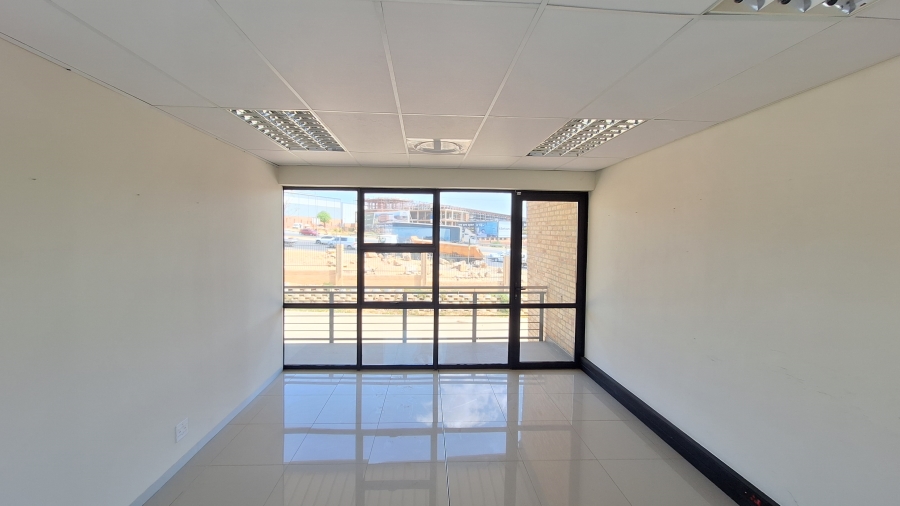 To Let commercial Property for Rent in North Riding Gauteng