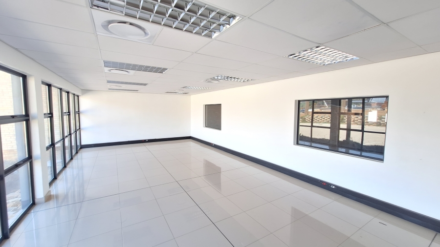 To Let commercial Property for Rent in North Riding Gauteng