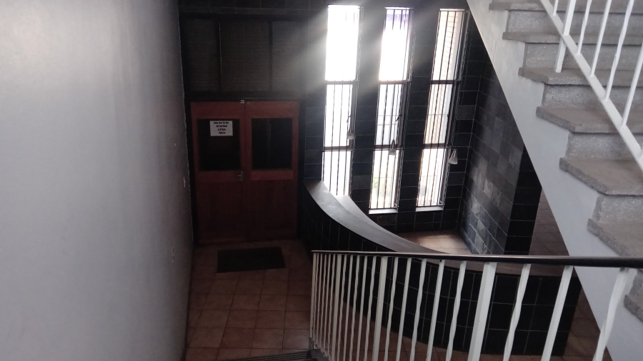 To Let commercial Property for Rent in Benrose Gauteng