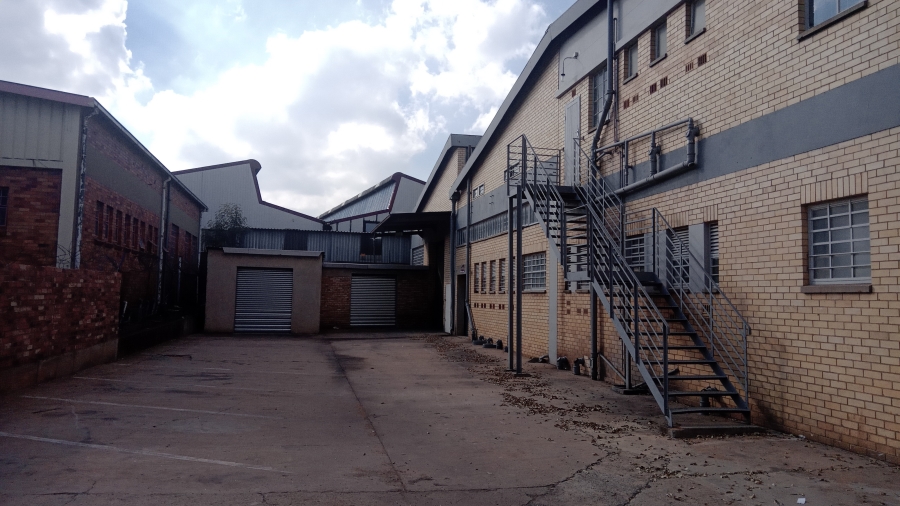 To Let commercial Property for Rent in Benrose Gauteng