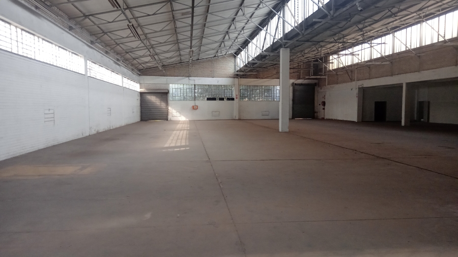 To Let commercial Property for Rent in Benrose Gauteng