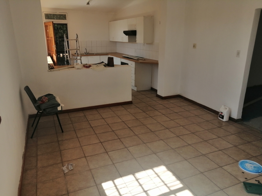 To Let 2 Bedroom Property for Rent in Randburg Central Gauteng