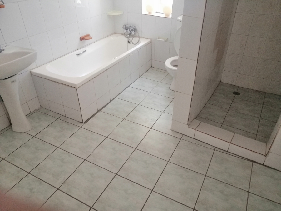 To Let 2 Bedroom Property for Rent in Randburg Central Gauteng