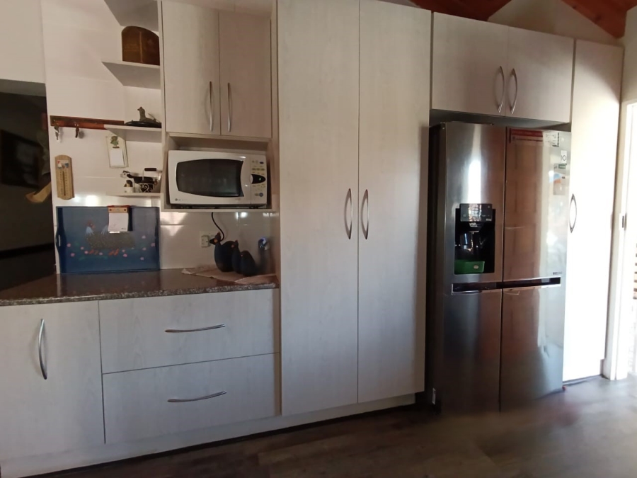 4 Bedroom Property for Sale in Misty Bay Gauteng