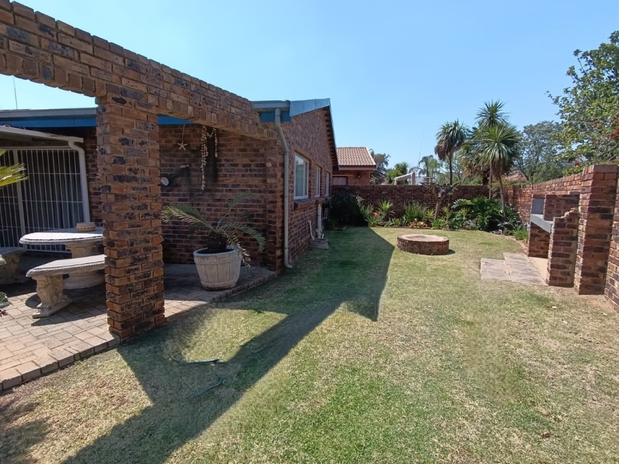 4 Bedroom Property for Sale in Misty Bay Gauteng