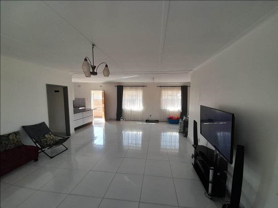 To Let 3 Bedroom Property for Rent in General Albertspark Gauteng