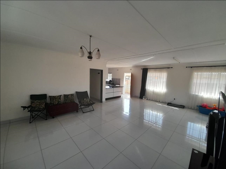 To Let 3 Bedroom Property for Rent in General Albertspark Gauteng