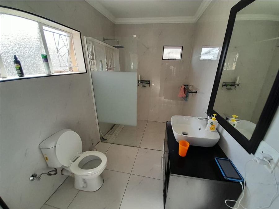 To Let 3 Bedroom Property for Rent in General Albertspark Gauteng