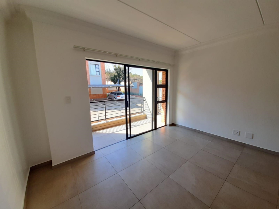 To Let 2 Bedroom Property for Rent in Olympus AH Gauteng