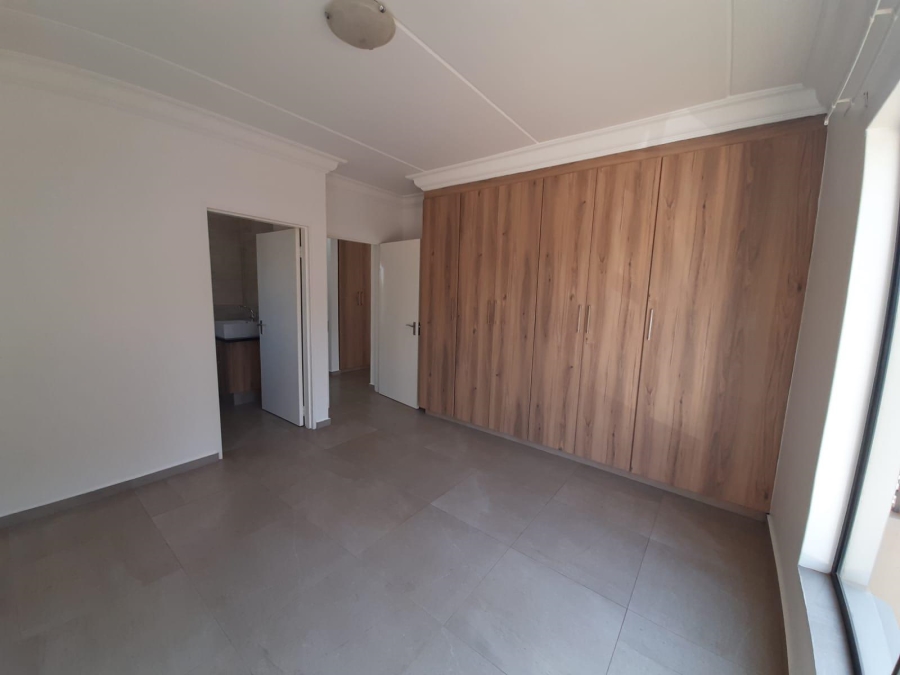 To Let 2 Bedroom Property for Rent in Olympus AH Gauteng