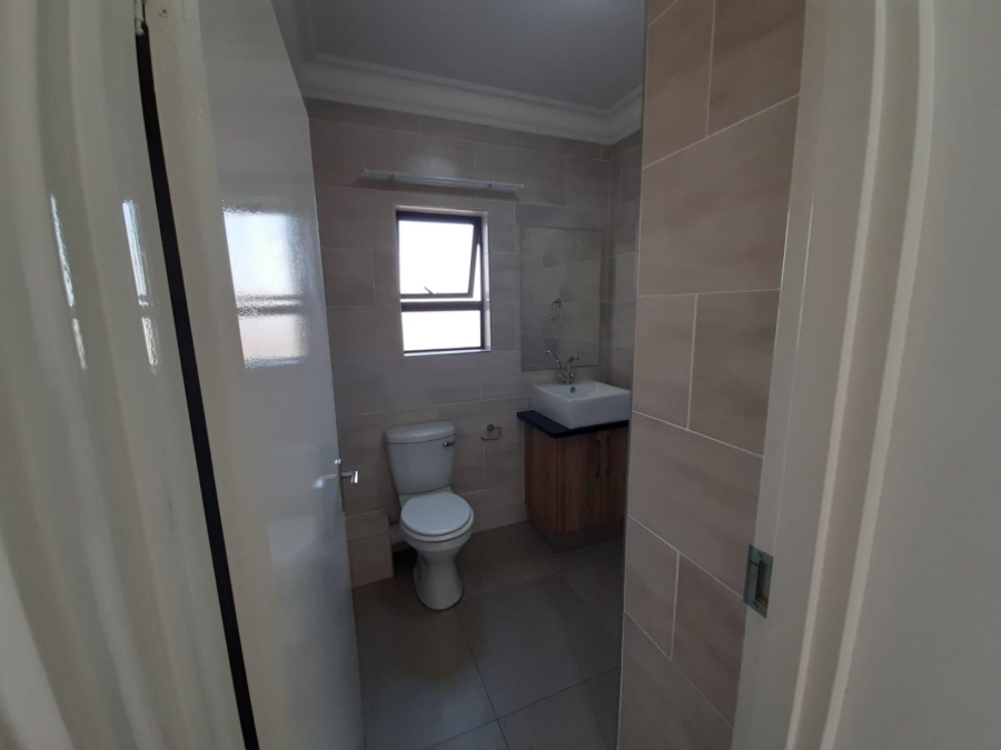 To Let 2 Bedroom Property for Rent in Olympus AH Gauteng