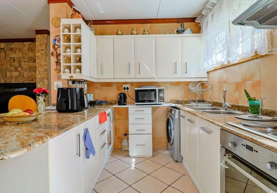 3 Bedroom Property for Sale in Winchester Hills Gauteng