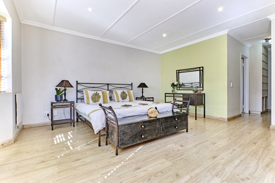 5 Bedroom Property for Sale in Kyalami Estates Gauteng