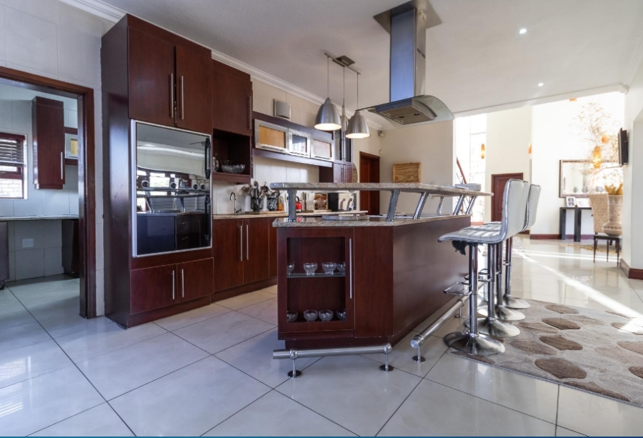 6 Bedroom Property for Sale in Meyersdal Gauteng