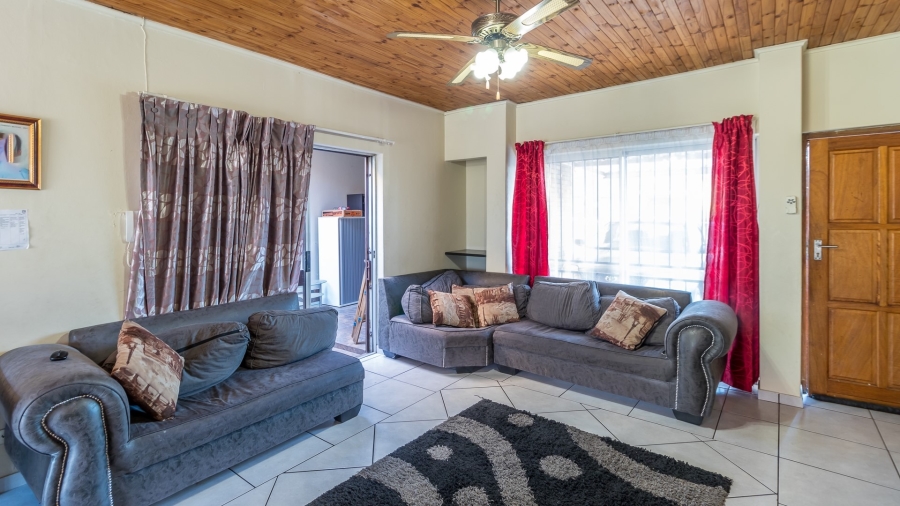 3 Bedroom Property for Sale in Vorna Valley Gauteng