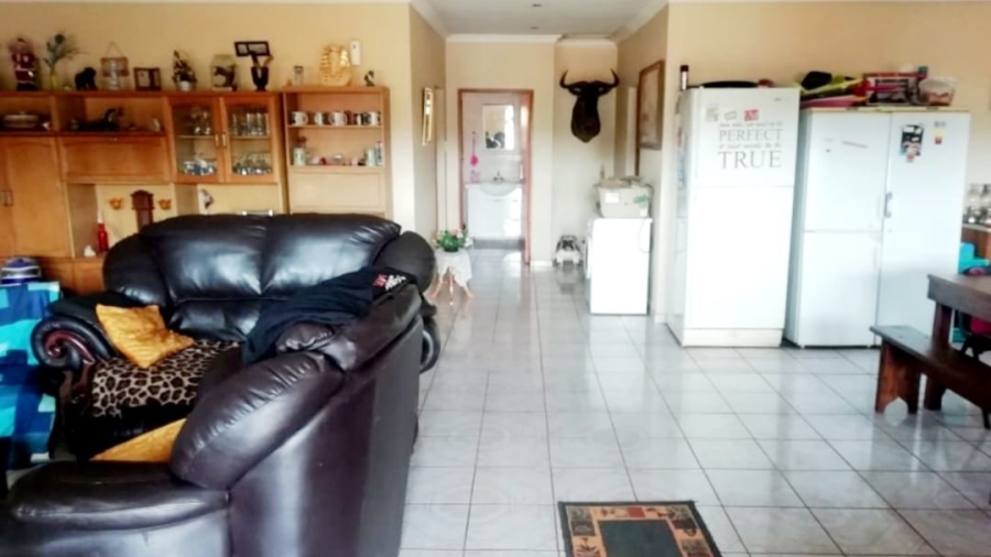 7 Bedroom Property for Sale in Kameeldrift East Gauteng