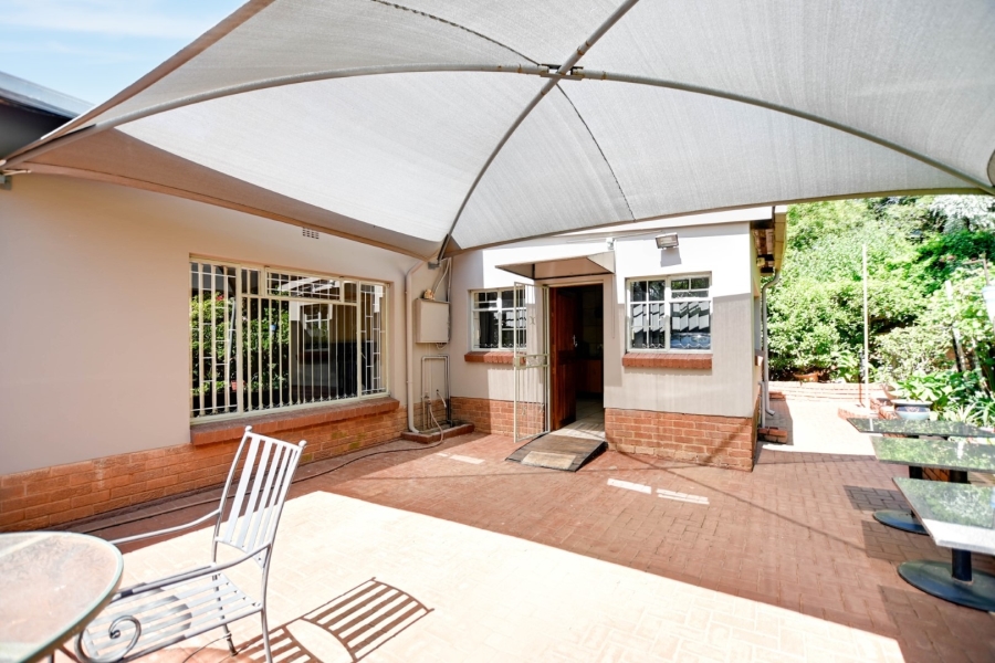 7 Bedroom Property for Sale in Kameeldrift West Gauteng