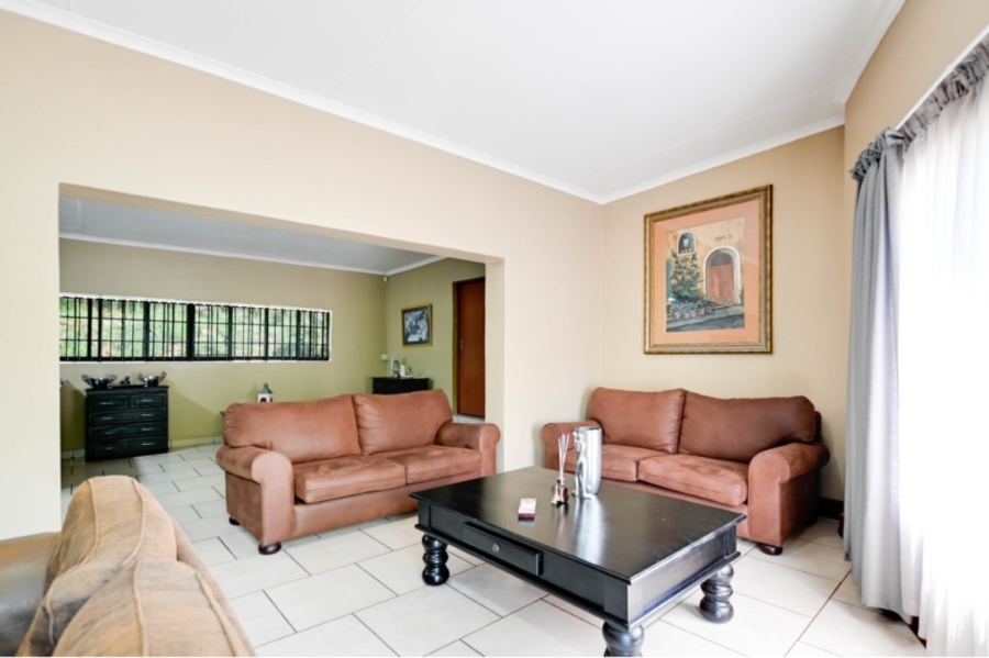 7 Bedroom Property for Sale in Kameeldrift West Gauteng