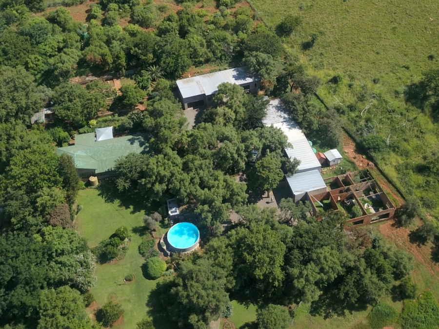 7 Bedroom Property for Sale in Kameeldrift West Gauteng