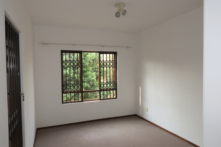 To Let 2 Bedroom Property for Rent in Pineslopes Gauteng