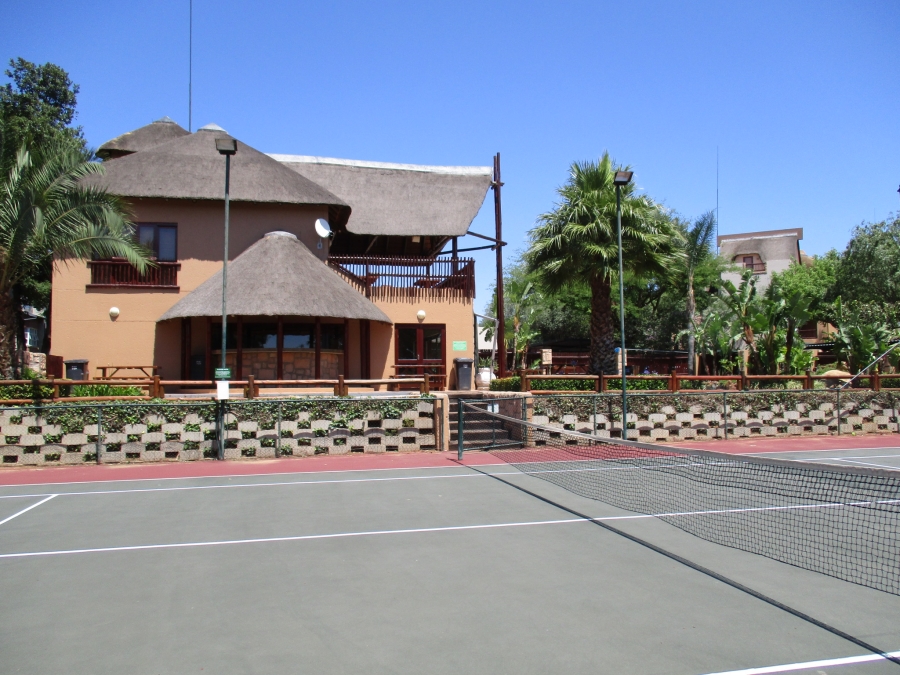 To Let 2 Bedroom Property for Rent in Pineslopes Gauteng