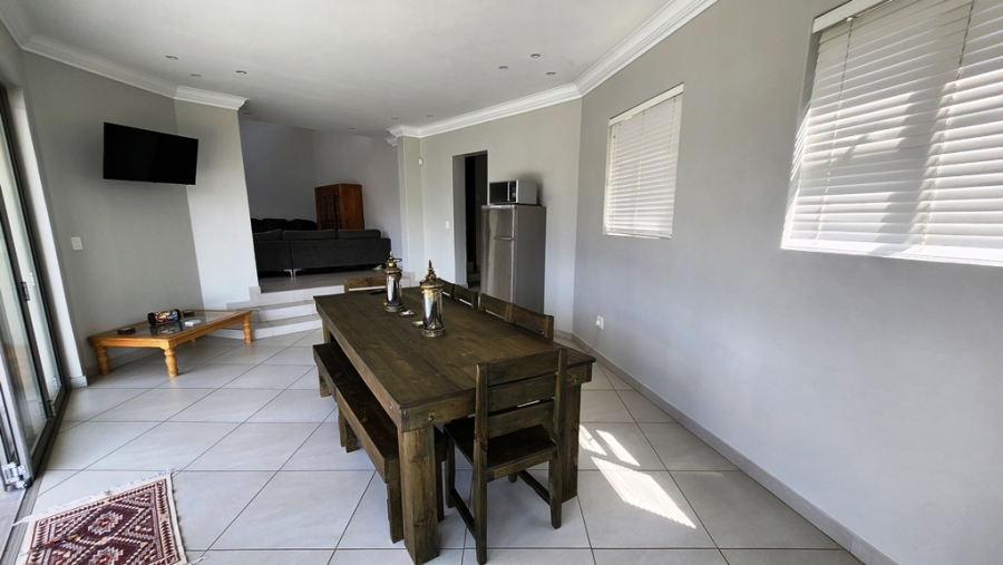 5 Bedroom Property for Sale in Eldoraigne Gauteng