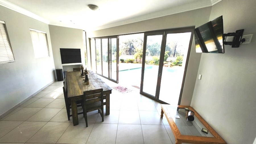 5 Bedroom Property for Sale in Eldoraigne Gauteng