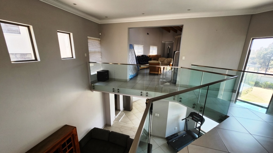 5 Bedroom Property for Sale in Eldoraigne Gauteng