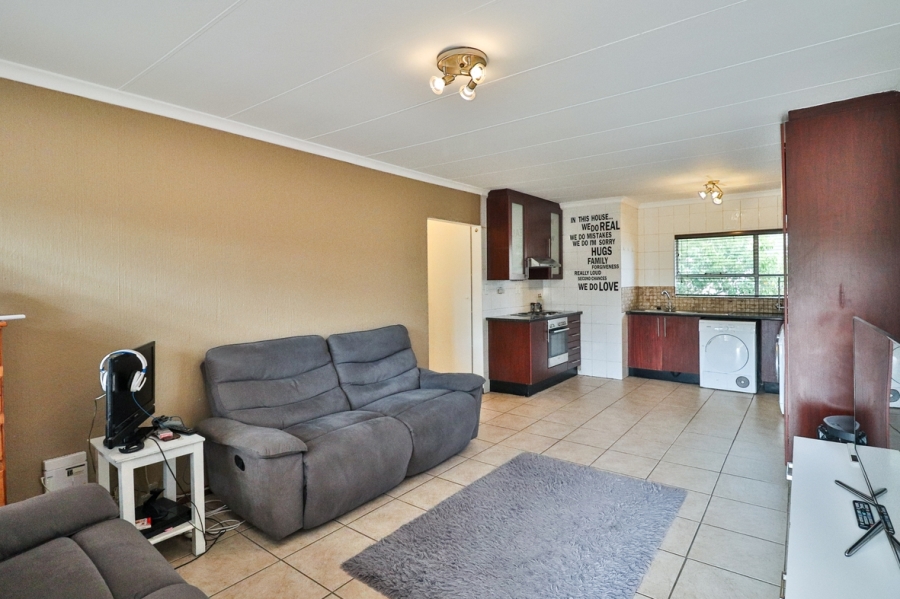 2 Bedroom Property for Sale in Marais Steyn Park Gauteng