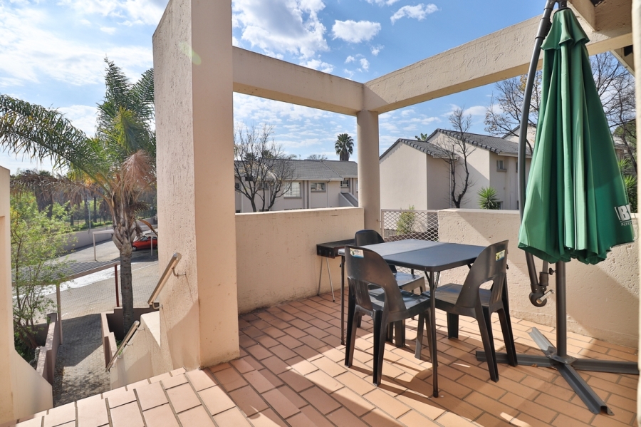 2 Bedroom Property for Sale in Marais Steyn Park Gauteng