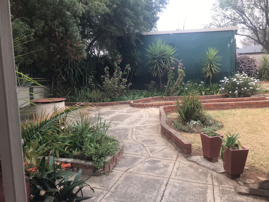 5 Bedroom Property for Sale in Elspark Gauteng