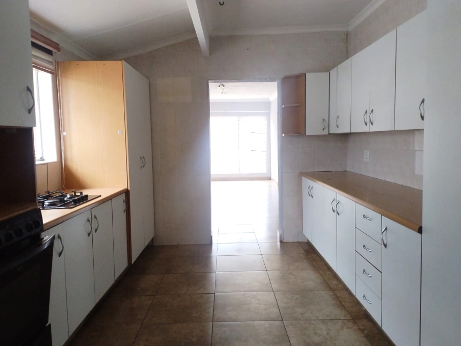 4 Bedroom Property for Sale in Roshnee Gauteng