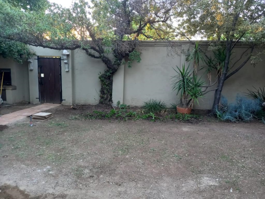 To Let 1 Bedroom Property for Rent in Edleen Gauteng