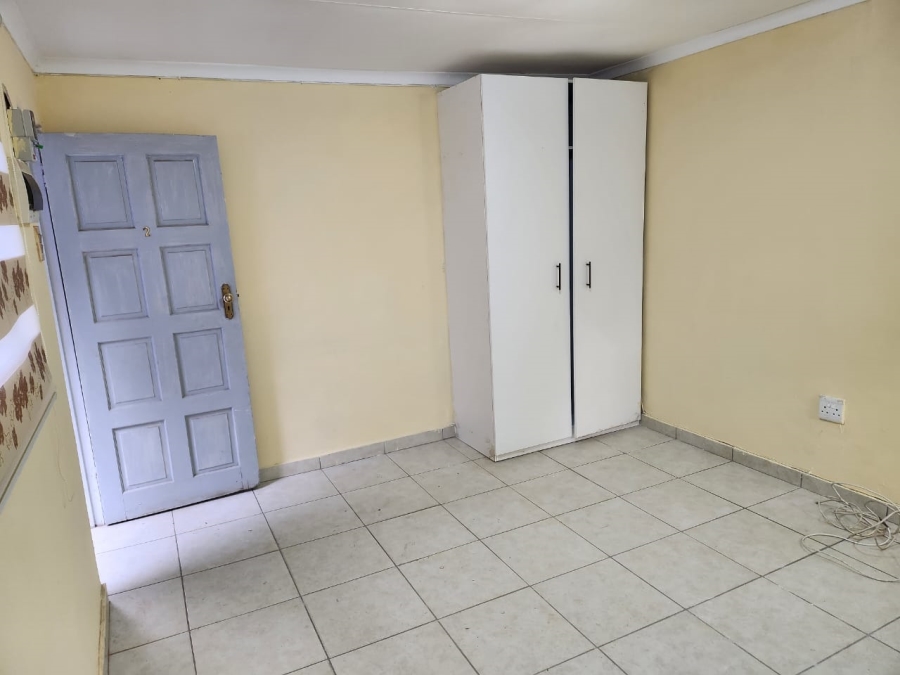 To Let 1 Bedroom Property for Rent in Edleen Gauteng