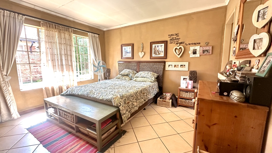 3 Bedroom Property for Sale in Highveld Gauteng