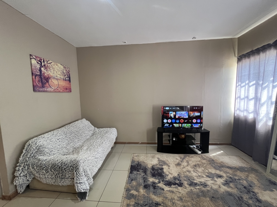 To Let 0 Bedroom Property for Rent in Buccleuch Gauteng