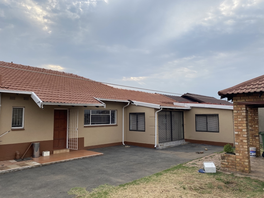 3 Bedroom Property for Sale in Elspark Gauteng