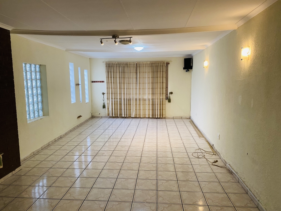 3 Bedroom Property for Sale in Elspark Gauteng