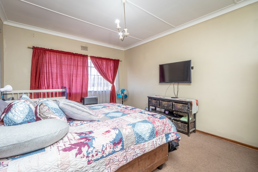 2 Bedroom Property for Sale in Greenhills Gauteng