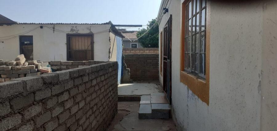 2 Bedroom Property for Sale in Soshanguve M Gauteng